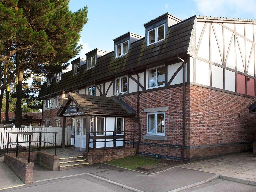 Travelodge Bournemouth Cooper Dean Kültér fotó