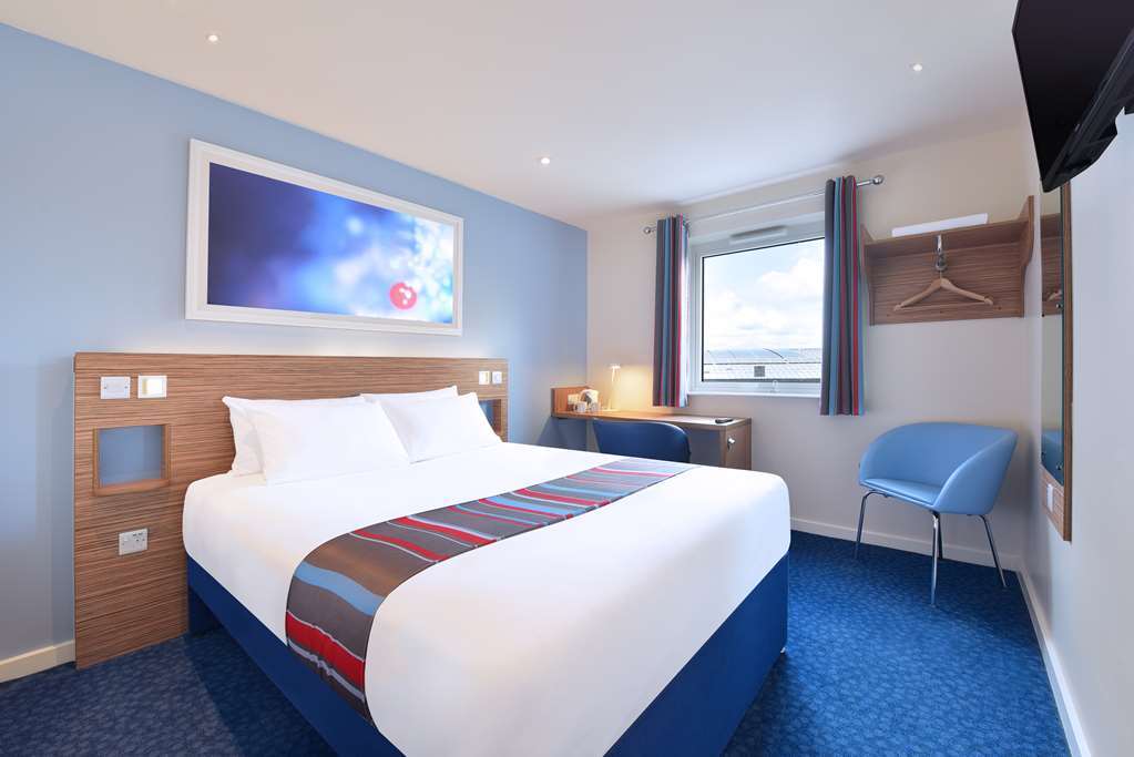 Travelodge Bournemouth Cooper Dean Szoba fotó