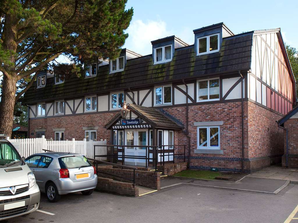 Travelodge Bournemouth Cooper Dean Kültér fotó